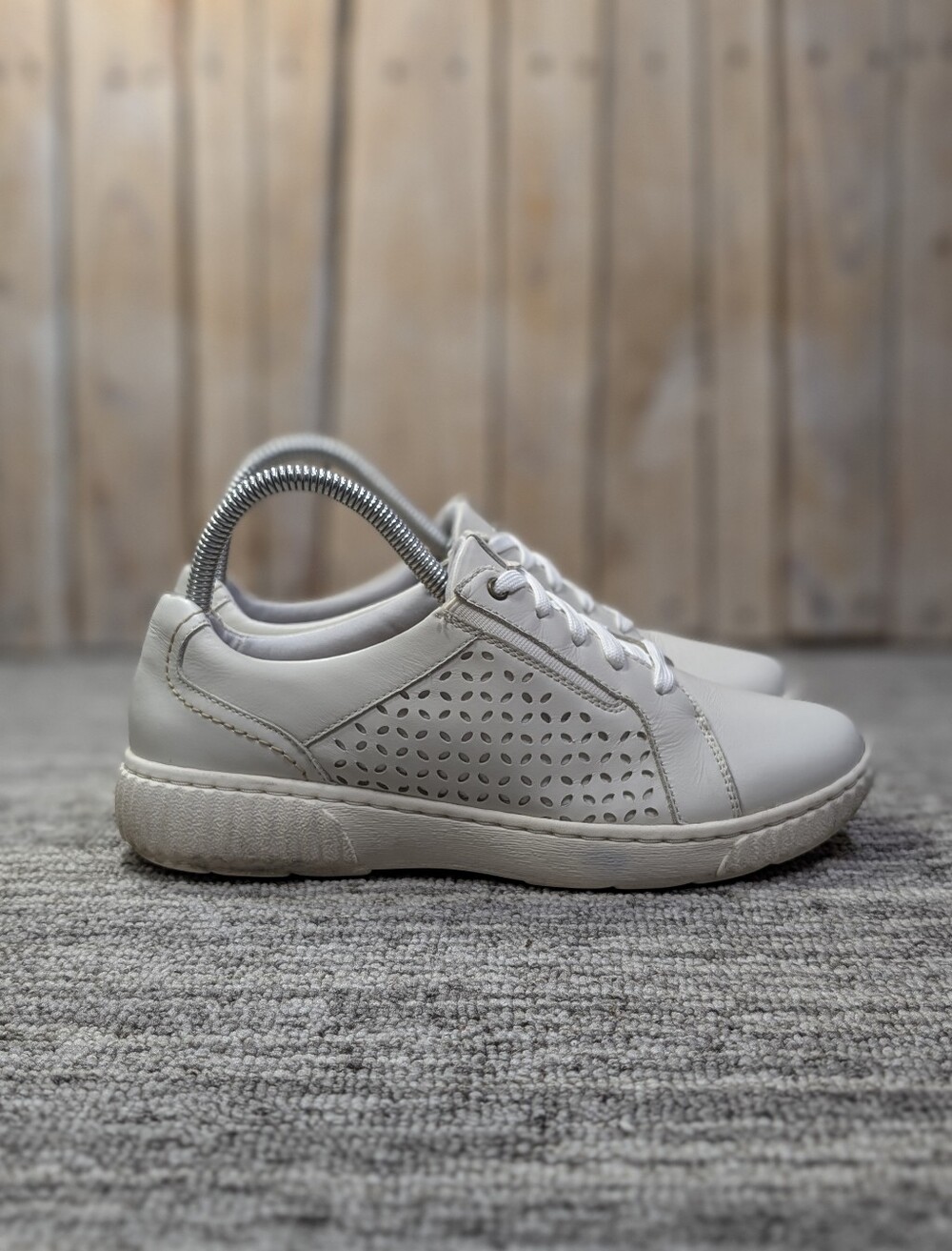 Clarks Women's Caroline Ella Sneaker in White Leather - Size 7